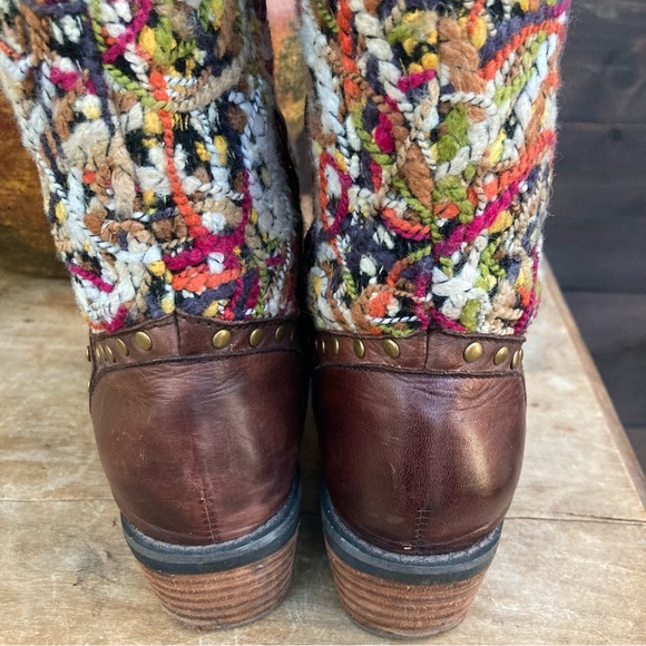Spring Step tall boot tapestry dark brown rivets low heal pull on size 7 - 7.5 - Picture 6 of 14